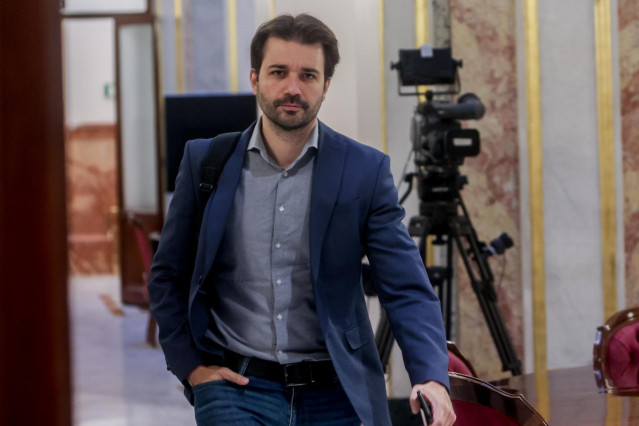 Archivo - El coportavoz de Podemos Javier Sánchez Serna en el Congreso de los Diputados, a 4 de octubre de 2022