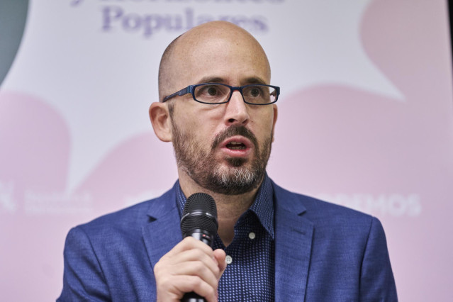 El secretario de Economía de Podemos, Nacho Álvarez, durante la celebración de la 'Uni de otoño' en la Facultad de Ciencias Políticas de la Universidad Complutense de Madrid, a 5 de noviembre de 2022, en Madrid (España).