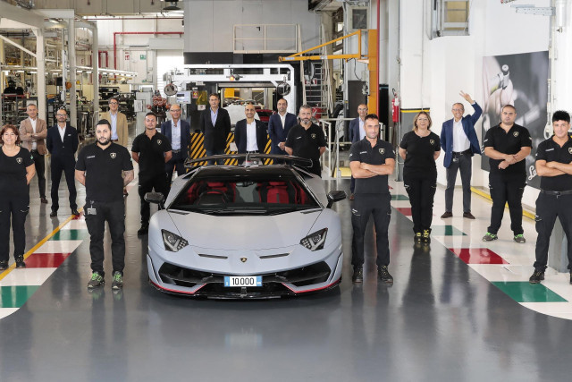 Archivo - Imagen del Aventador número 10.000.