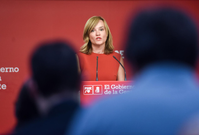Archivo - La ministra de Educación y Formación Profesional y portavoz del partido socialista (PSOE), Pilar Alegría, comparece en rueda de prensa en la sede de su partido, a 19 de septiembre de 2022, en Madrid, (España).