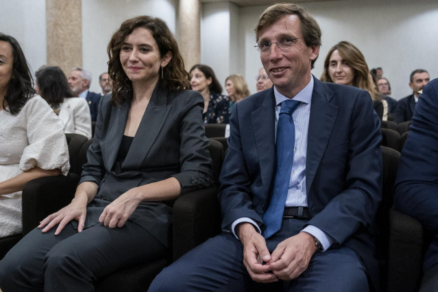 Archivo - La presidenta de la Comunidad de Madrid, Isabel Díaz Ayuso; y el alcalde de Madrid, José Luis Martínez-Almeida; asisten al Solemne Acto de Apertura del Año Judicial 2022-23, en la Sala de Gobierno del Tribunal Superior de Justicia de Madrid, a 6