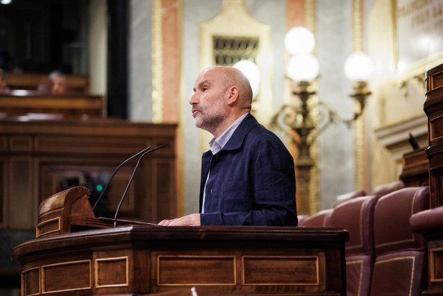 Archivo - El diputado del BNG Néstor Rego Candamil, interviene durante una sesión plenaria en el Congreso de los Diputados, a 13 de septiembre de 2022, en Madrid (España). La sesión arranca con el debate de totalidad de la reforma del Estatuto de Autonomí