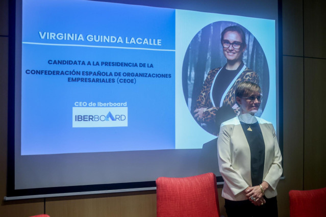 La CEO de Iberboard y vicepresidenta de la patronal catalana Foment del Treball, Virginia Guinda, durante la presentación de su candidatura a la presidencia de la Confederación Española de Organizaciones Empresariales (CEOE)