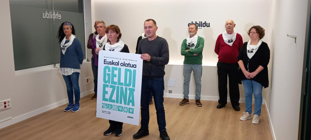 Comparecencia de EH Bildu y familiares de presos de ETA en Bilbao