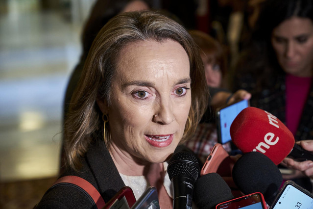 La portavoz del PP en el Congreso, Cuca Gamarra, a su llegada a la sesión a puerta cerrada en la que comparecerá el ministro del Interior, Fernando Grande-Marlaska, en el Congreso de los Diputados, a 8 de noviembre de 2022, en Madrid (España). Marlaska co