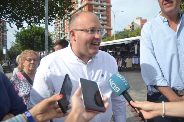 Archivo - El vicesecretario general de organización del PP y senador, Miguel Tellado, en declaraciones desde Badalona (Barcelona).