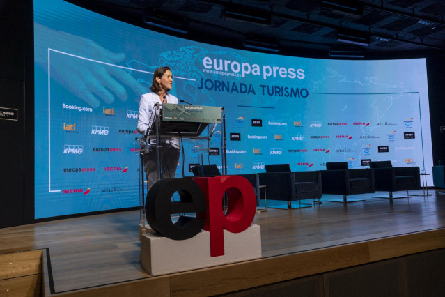La ministra de Industria, Comercio y Turismo, Reyes Maroto, interviene en la I Jornada de Turismo de Europa Press, a 14 de noviembre de 2022, en Madrid (España). El mismo día en el que se celebra la I Jornada de Turismo de Europa Press, la ministra de Ind