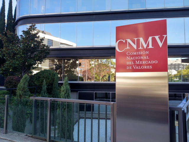 Archivo - Edificio sede de la Comisión Nacional del Mercado de Valores (CNMV) en Madrid.