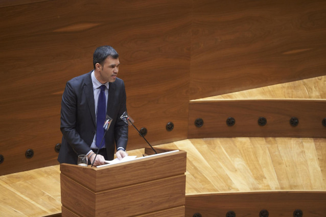 Archivo - El parlamentario de Navarra Suma Javier García.