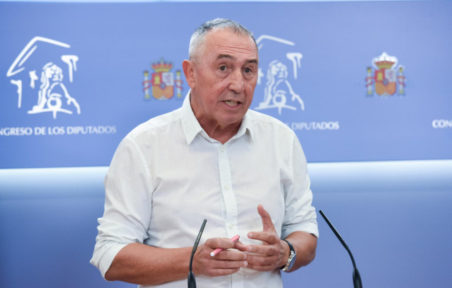 Archivo - El portavoz de Compromís en el Congreso, Joan Baldoví, interviene en una rueda de prensa previa a una Junta de Portavoces, en el Congreso de los Diputados, a 20 de septiembre de 2022, en Madrid (España).