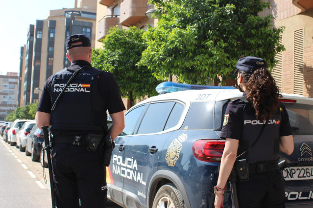 Archivo - Imagen de archivo de agentes de la Policía Nacional