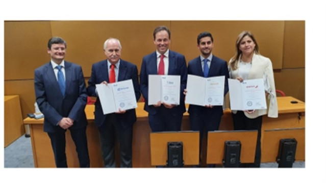 Entrega de premios a las empresas de confianza en Colombia