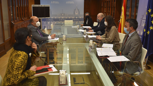 Archivo - Reunión de Pilar Llop con AJFV