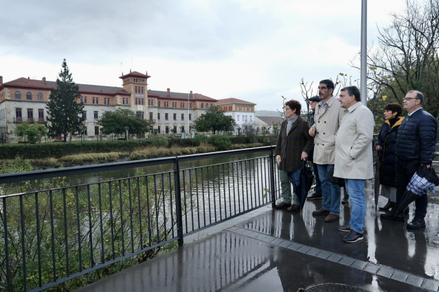 El portavoz del PNV en el Congreso de los Diputados, Aitor Esteban, junto al alcalde de San Sebastián, Eneko Goia