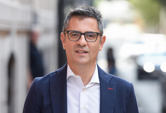 Archivo - El ministro de la Presidencia, Relaciones con las Cortes y Memoria Democrática, Félix Bolaños, a su llegada a una visita a la exposición 'Germaine Krull. Crónica de un exilio', en el Museo Nacional del Romanticismo, a 26 de agosto de 2022, en Ma