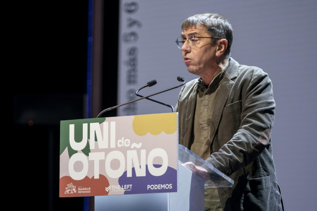 El cofundador de Podemos Juan Carlos Monedero, en el acto de de la 'Uni de otoño' en el Teatro Coliseum, a 6 de noviembre de 2022, en Madrid (España).