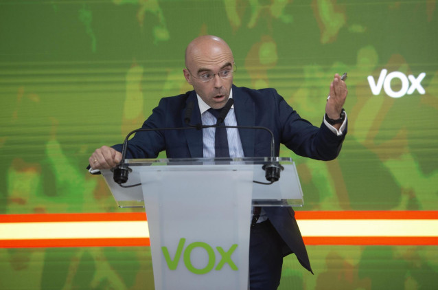 Archivo - El vicepresidente de Acción Política y eurodiputado de Vox, Jorge Buxadé, ofrece una rueda de prensa.
