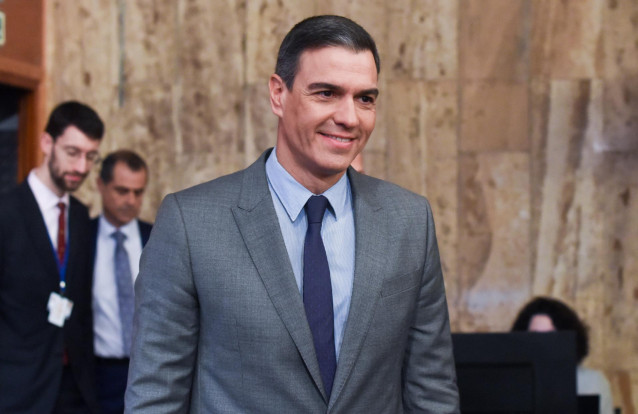 El presidente del Gobierno, Pedro Sánchez,  a su llegada a la sesión plenaria de la tercera jornada de la 68º sesión anual de la Asamblea Parlamentaria, en la sala Auditorio Ground Floor, en el Hotel Meliá Castilla, a 21 de noviembre de 2022.