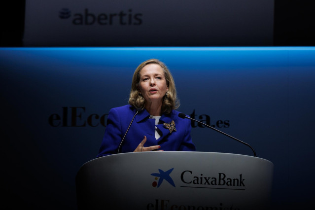 La vicepresidenta primera y ministra de Asuntos Económicos y Transformación Digital, Nadia Calviño, en la XII Edición de los Premios La Noche de la Economía en el CaixaForum Madrid, a 23 de noviembre de 2022, en Madrid (España).