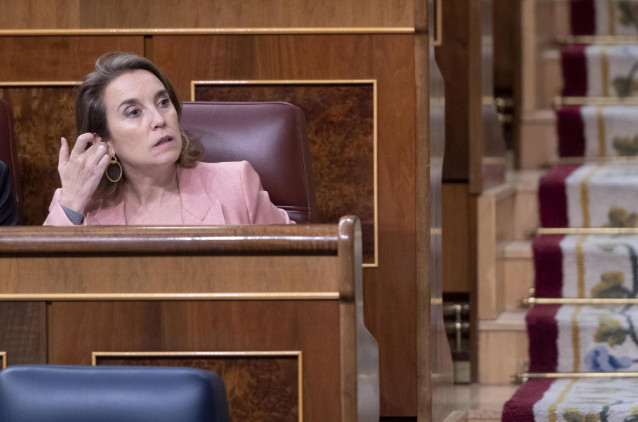 La portavoz del Grupo Parlamentario Popular en el Congreso de los Diputados, Cuca Gamarra, durante una sesión plenaria en el Congreso de los Diputados, a 22 de noviembre de 2022, en Madrid (España). Los Presupuestos Generales del Estado (PGE) para 2023 ll