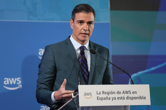 El presidente del Gobierno, Pedro Sánchez, interviene en el acto de inauguración del encuentro empresarial 'La innovación en la nube como oportunidad para España', en el Hotel InterContinental Madrid, a 24 de noviembre de 2022, en Madrid (España).