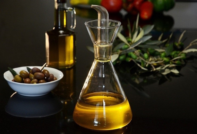 Archivo - Aceite de oliva.