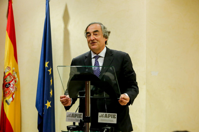 Archivo - El expresidente de la CEOE Juan Rosell en la XXXII Edición de los Premios Tintero y Secante 2018 de la APIE.