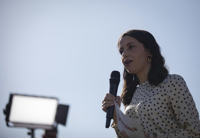 La presidenta de Ciudadanos, Inés Arrimadas, este sábado en la presentación de candidaturas andaluzas a las municipales de 2023. A 12 de noviembre de 2022, en Sevilla (Andalucía, España).