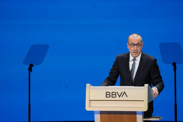 Archivo - El consejero delegado de BBVA, Onur Genç, interviene en la Junta General de Accionistas de BBVA, en el Palacio de Euskalduna, a 18 de marzo de 2022, en Bilbao, Euskadi (España). Durante su comparecencia, el presidente del BBVA ha afirmado que el