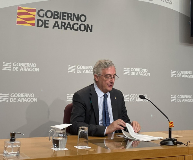 Archivo - Foto de archivo del consejero de Agricultura, Ganadería y Medio Ambiente del Gobierno de Aragón, Joaquín Olona.