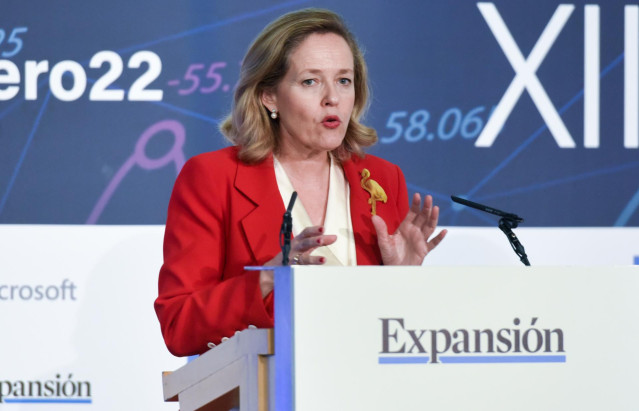 La vicepresidenta primera y ministra de Asuntos Económicos y Transformación Digital, Nadia Calviño, interviene durante la clausura de la última jornada del XIII Encuentro Financiero, en el Auditorio Rafael del Pino, a 29 de noviembre de 2022, en Madrid (E