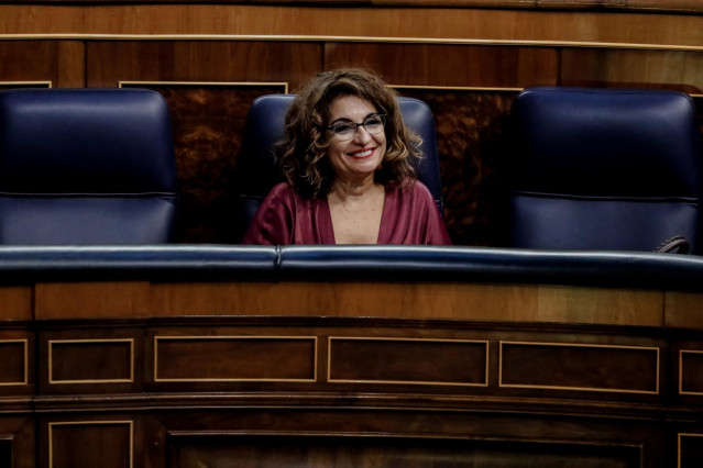 La ministra de Hacienda y Función Pública, María Jesús Montero, durante una sesión plenaria en el Congreso de los Diputados, a 24 de noviembre de 2022, en Madrid (España).