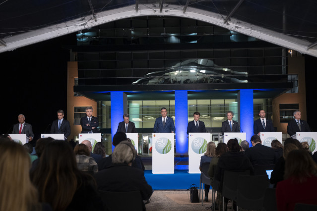 El presidente del Gobierno de España, Pedro Sánchez, interviene tras la celebración de la Cumbre Euromediterránea EU-MED9, en la Ciudad de la Luz de Alicante