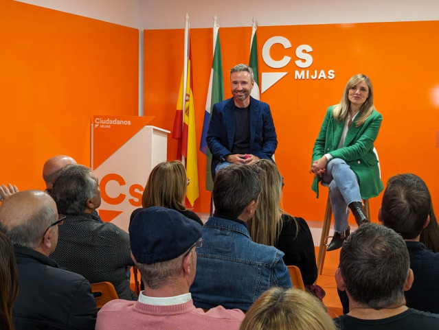 Patricia Guasp, aspirante a la portavocía política de Cs, en un encuentro con afiliados en Mijas