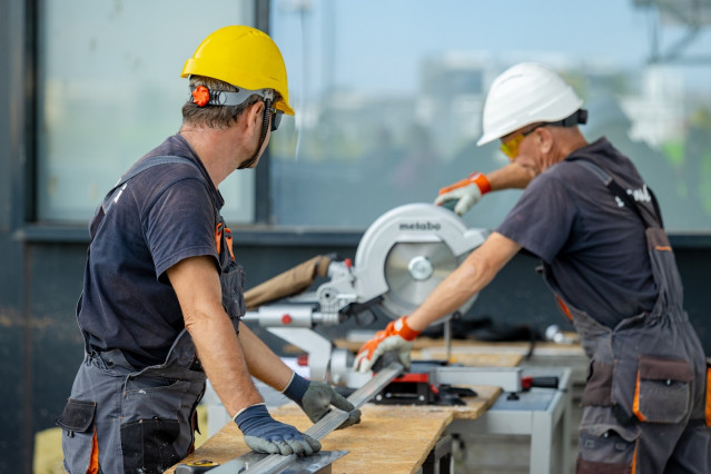Dos trabajadores