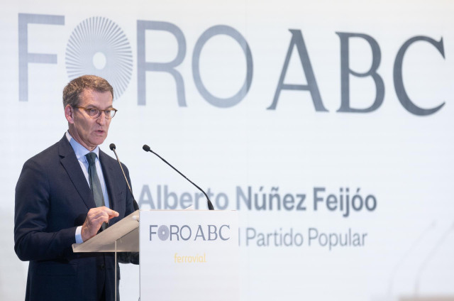El líder del Partido Popular, Alberto Núñez Feijóo, interviene en el Foro ABC en la sede del periódico, a 10 de enero de 2023, en Madrid (España). Alberto Núñez Feijóo ha aprovechado este espacio para marcar las líneas generales de su proyecto político de