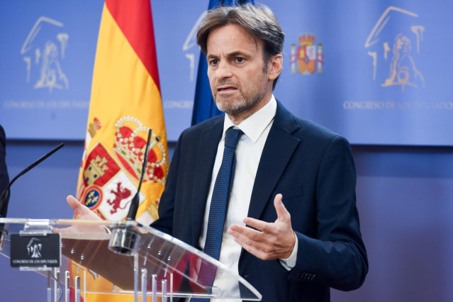 El presidente del grupo parlamentario de Unidas Podemos en el Congreso, Jaume Asens, durante una rueda de prensa, en el Congreso de los Diputados, a 19 de diciembre de 2022, en Madrid (España).