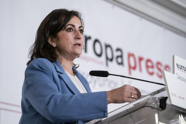 La presidenta del Gobierno de La Rioja, Concha Andreu, interviene durante un desayuno informativo de Europa Press, en el Hotel Rosewood Villa Magna, a 12 de enero de 2023, en Madrid (España).