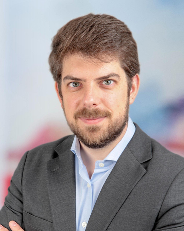 Archivo - El nuevo socio de Bain & Company, Alberto Hijosa