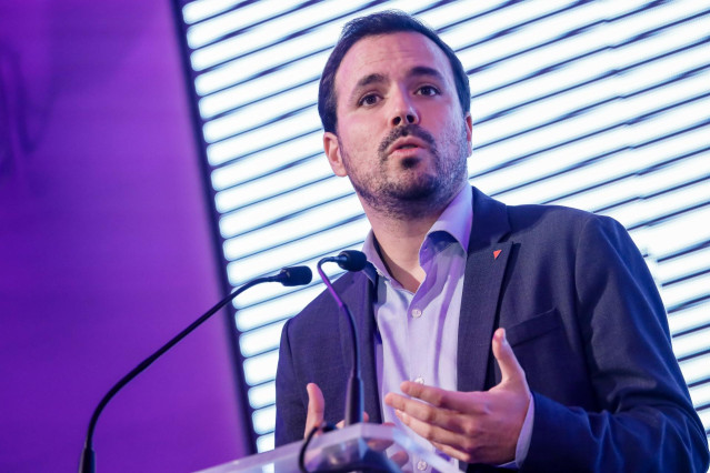 Archivo - El ministro de Consumo, Alberto Garzón, interviene en la inauguración del encuentro ‘Unoconcinco’, en la Casa del Lector de Matadero, a 27 de octubre de 2022, en Madrid (España).’
