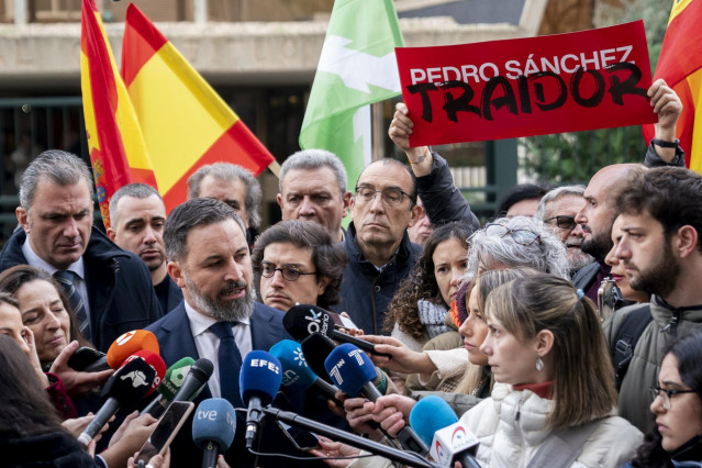El presidente de Vox, Santiago Abascal, a las puertas del Tribunal Constitucional