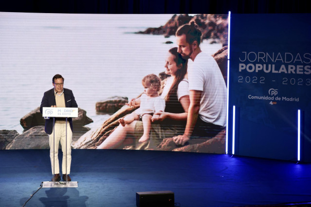 El secretario general del PP de Madrid, Alfonso Serrano, en las Jornadas Populares de Las Rozas.
