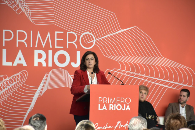 La presidenta del Gobierno riojano y secretaria general socialista, Concha Andreu, clausura la Primera Conferencia Política y Social del PSOE