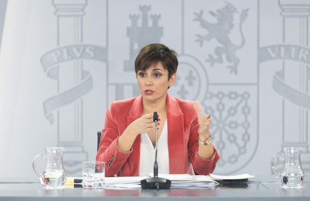 La ministra portavoz del Gobierno, Isabel Rodríguez, durante una rueda de prensa posterior al Consejo de Ministros, a 10 de enero de 2023, en Madrid (España).