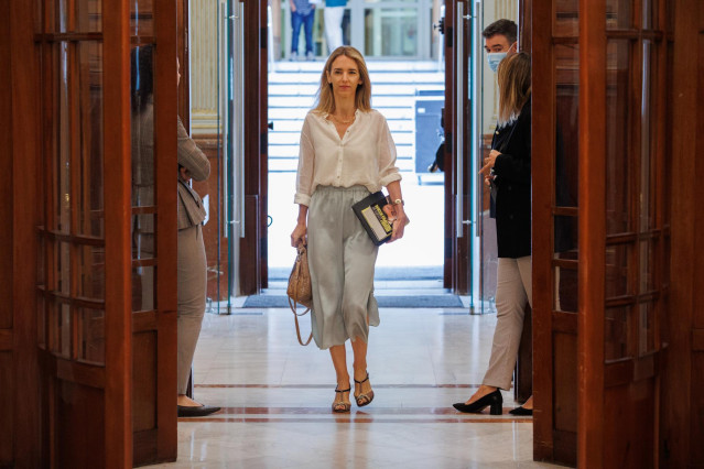 Archivo - La exportavoz del PP en el Congreso Cayetana Álvarez de Toledo a su llegada a una sesión plenaria en el Congreso de los Diputados, en Madrid (España).