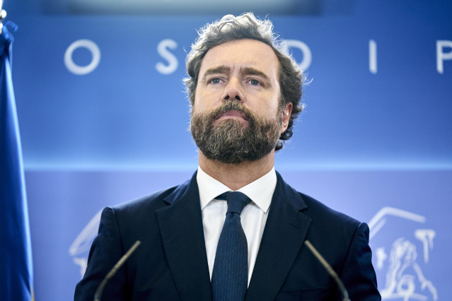 Archivo - El portavoz parlamentario de Vox en el Congreso, Iván Espinosa de los Monteros, durante una rueda de prensa en el Congreso de los Diputados.