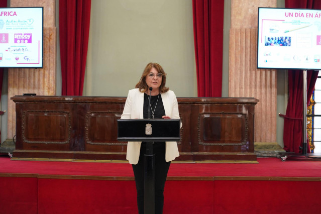 Archivo - La consejera de Educación, María Isabel Campuzano, ha presidido la séptima edición de las jornadas solidarias educativas 'Un día en África'