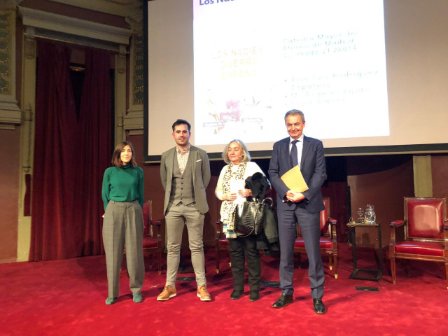 El expresidente del Gobierno José Luis Rodríguez Zapatero interviene en la presentación del libro 'Los nadies de la guerra de España' en el Ateneo de Madrid.