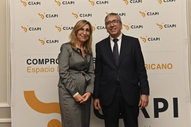 Núria Vilanova, presidenta de Ceapi, y José Carlos García de Quevedo, presidente del ICO