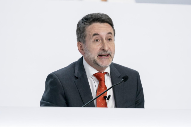 Archivo - El consejero delegado de Repsol, Josu Jon Imaz, interviene durante la Junta General de Accionistas de Repsol, en el Palacio Municipal de Congresos de Campo de las Naciones, a 6 de mayo de 2022, en Madrid (España).